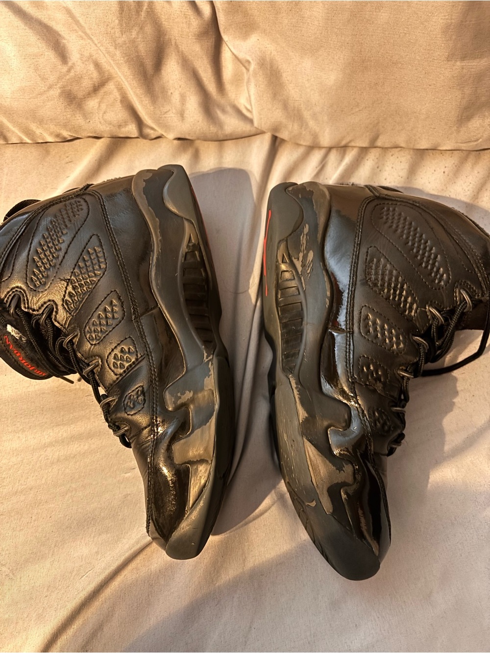 Jordan Black Retro High-Top Sneakers with Red Jumpman - Picture 11 of 13